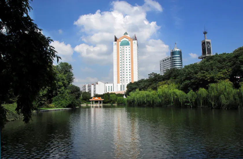 Excemon Hefei Peace Hotel - Image 1
