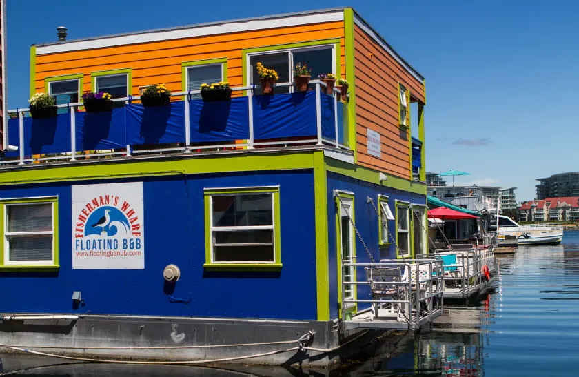 A Float Home B&B in Fisherman’s Wharf - Image 1