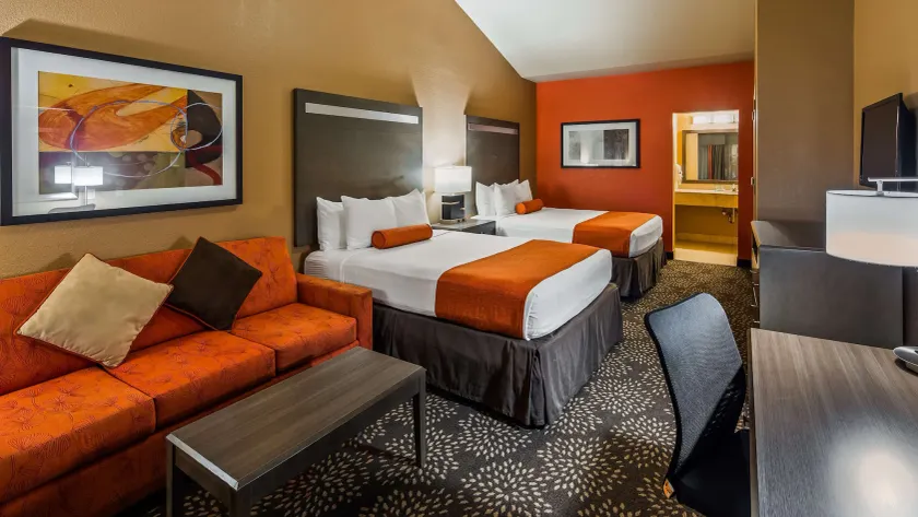 Best Western Executive Inn El Campo - Image 1