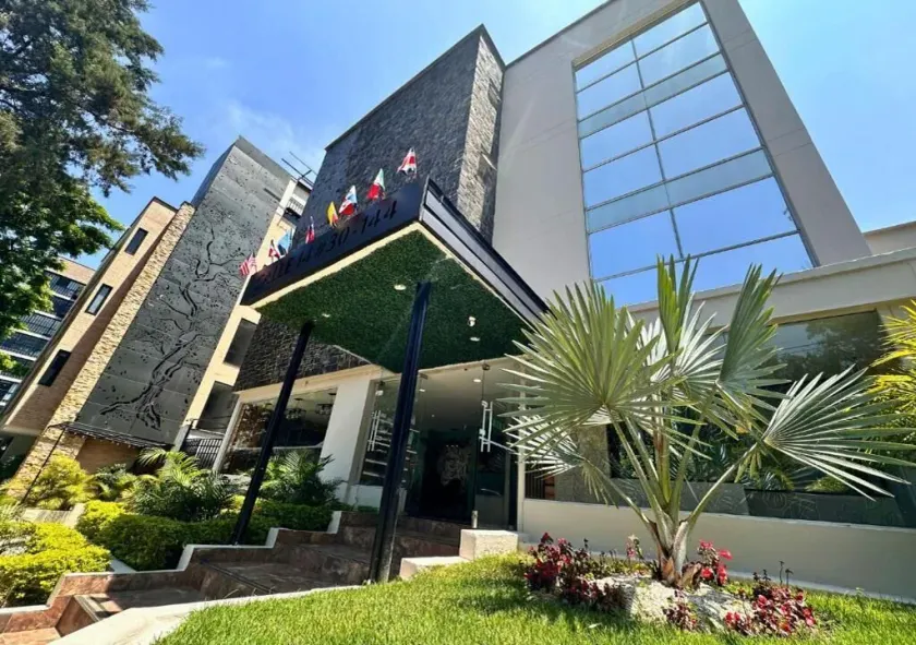 Greenview Medellin By St Hoteles - Image 1