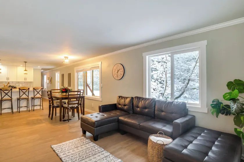 Secluded Riverfront Cabin Rental in Easton - Image 1