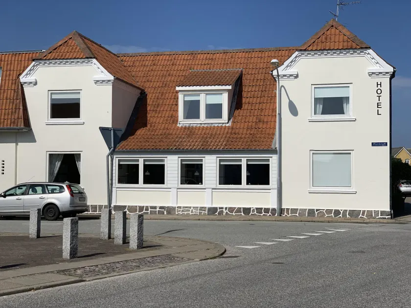 Strandby Badehotel - Image 1