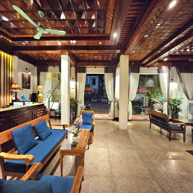 Victory Hotel - Image 1