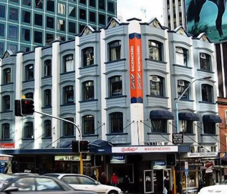 Surf 'N' Snow Backpackers Across Sky Tower - Image 1