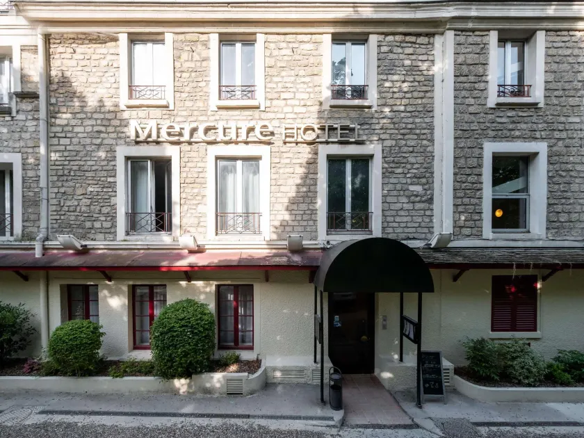 Mercure Paris Ouest Saint Germain - Image 1