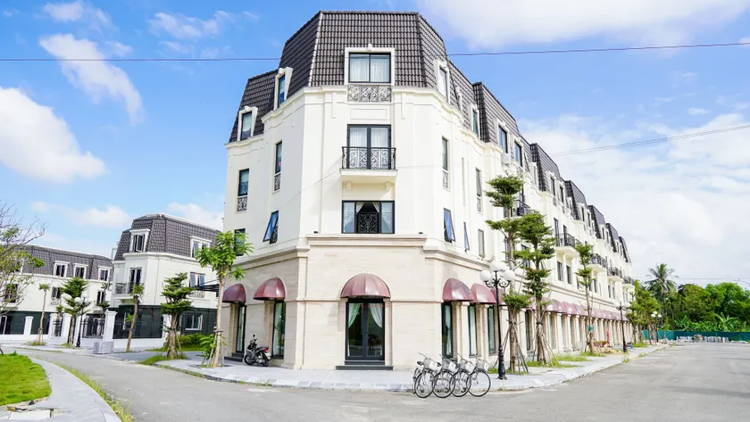 SOLEIL HOSTEL - Image 1