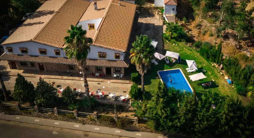 Hotel Restaurante Las Buitreras - Image 1
