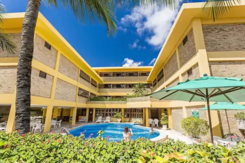 Pizzato Praia Hotel - Image 1