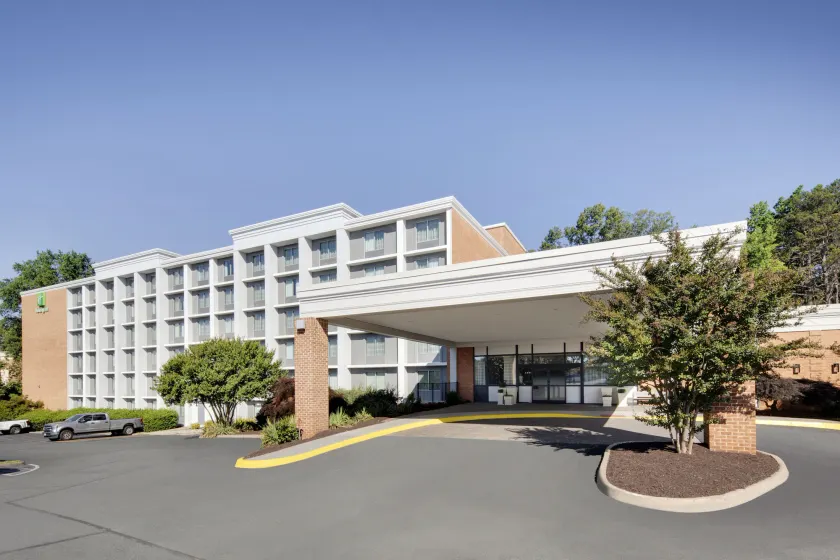 Holiday Inn University Area Charlottesville by IHG - Image 1