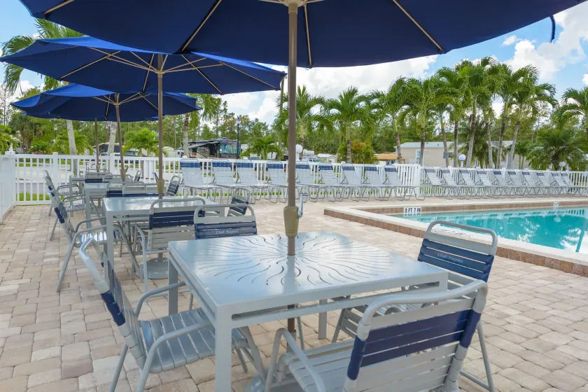 Club Naples RV Resort - Image 1