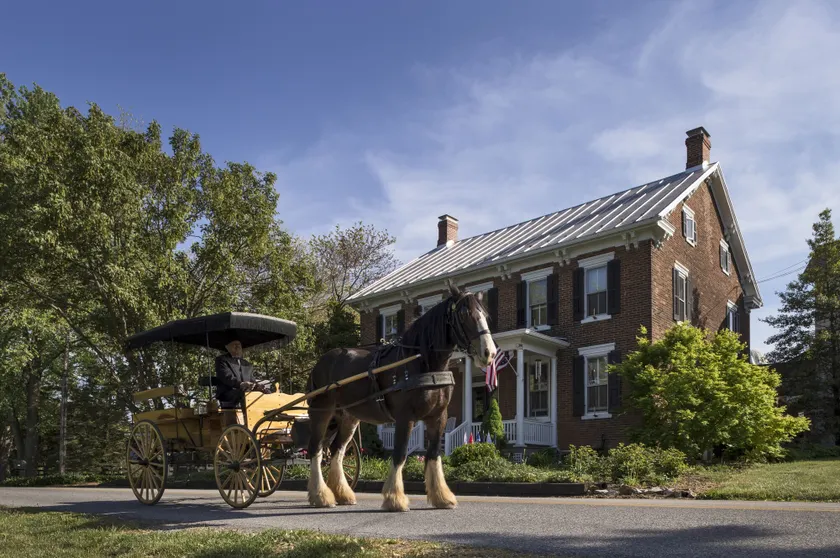 Pheasant Field Bed and Breakfast - Image 1