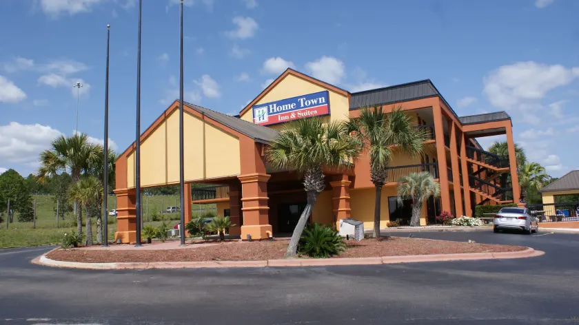 Home Town Inn & Suites - Image 1