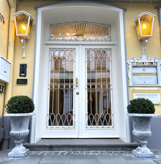 Das Hotel Krone - Image 1