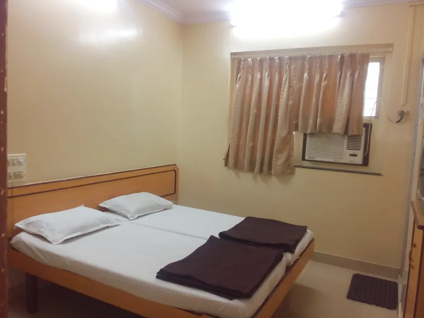 Milan Guest House - Image 1