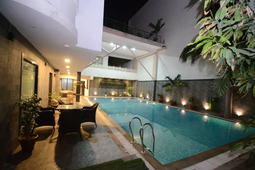 Hotel Eurasia - Image 1