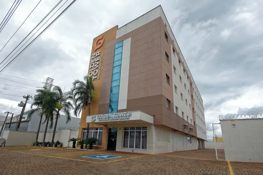Golden Tower Express Araraquara by Fênix Hotéis - Image 1