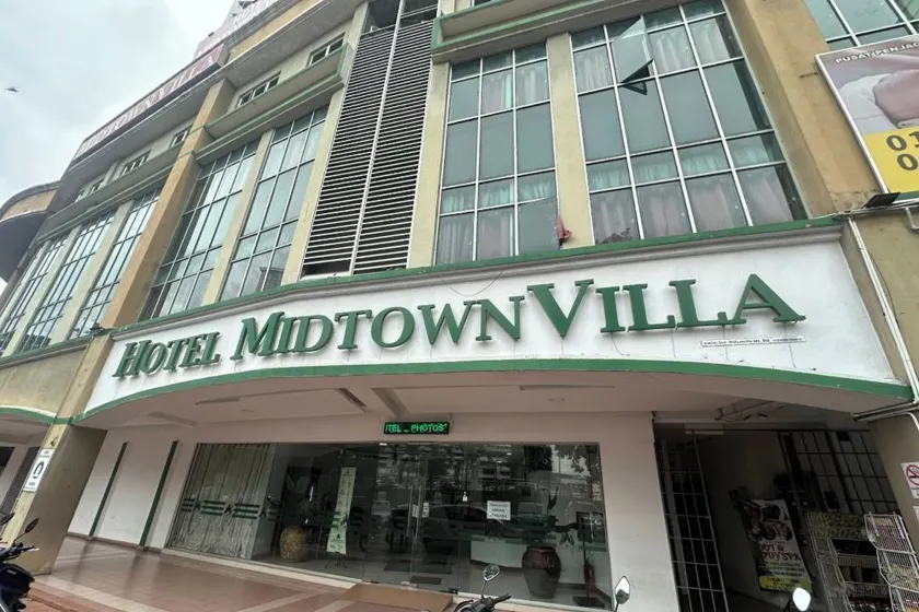 Midtown Vill - Image 1