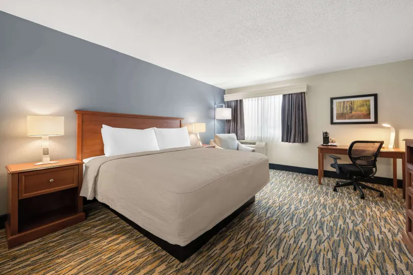 Best Western Inn - Image 1