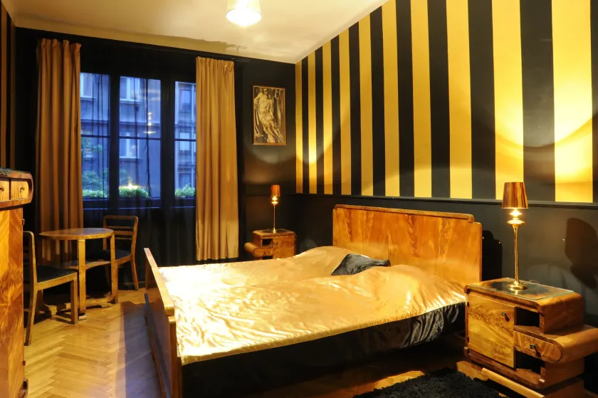 Hostel Deco - Image 1