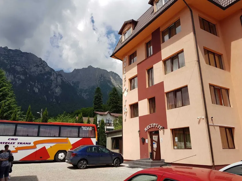 Hotel Iri - Image 1