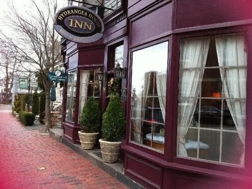 Hydrangea House Inn - Image 1