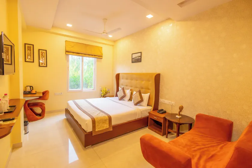 Hotel Myriad Inn - Image 1