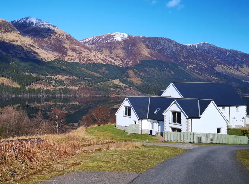 Lochside, 1 The Corries - Image 1