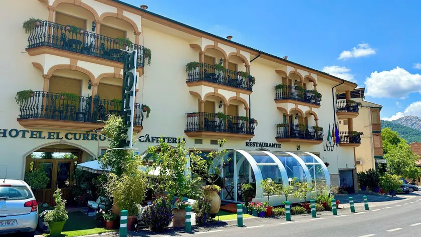 Hotel El Curro - Image 1