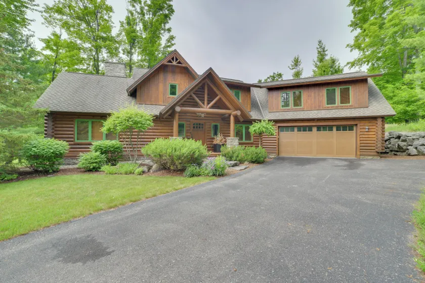 Ski-In, Ski-Out Group Getaway in Harbor Springs! - Image 1