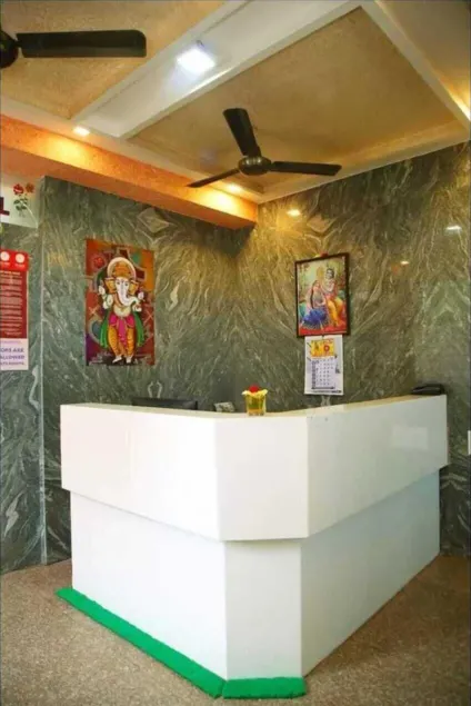 SR GRAND HOTEL - Reception