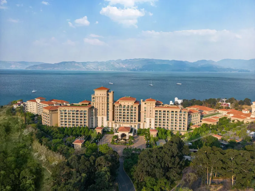 Hilton Yuxi Fuxian Lake - Image 1