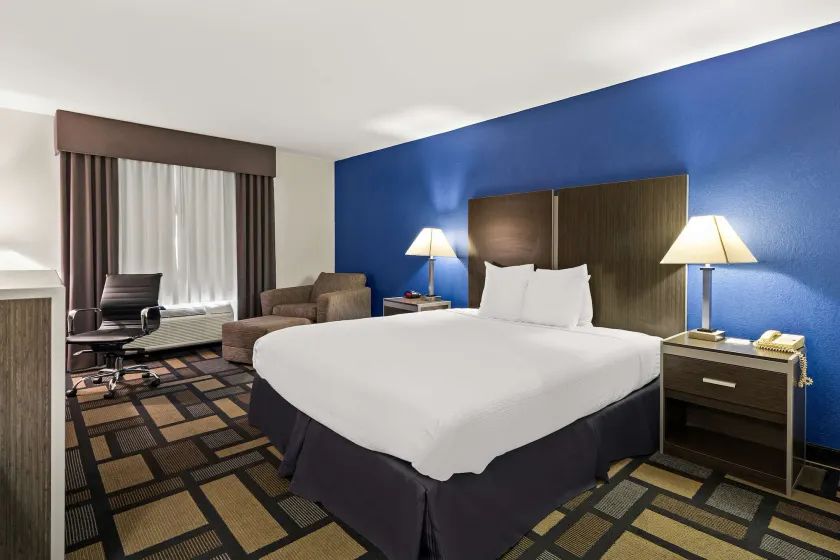 Best Western Galleria Inn & Suites - Image 1