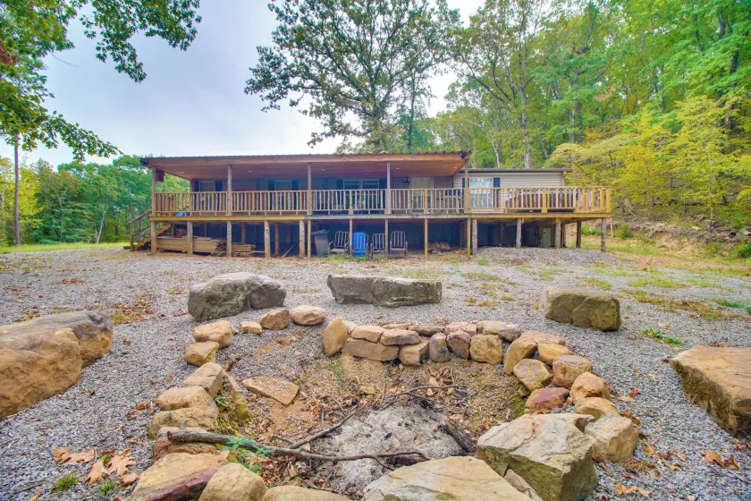 300-Acre Ozark Ranch w/ 2 Cabins & Trails - Image 1