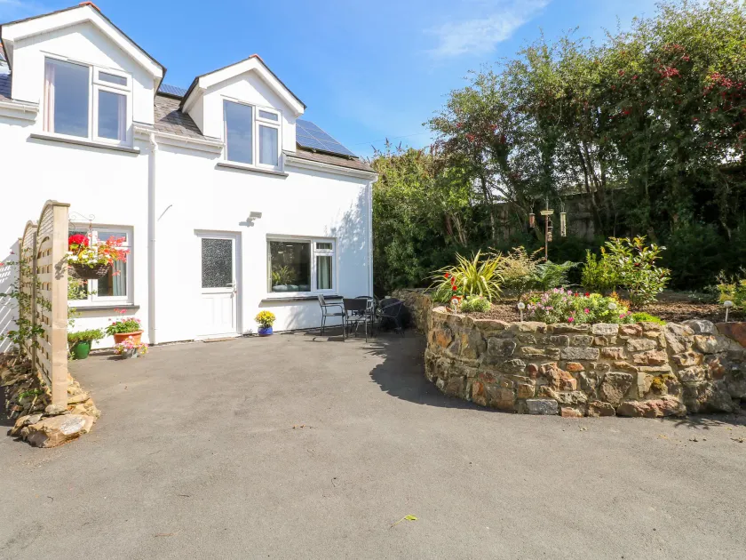 Little Freestone - Image 1