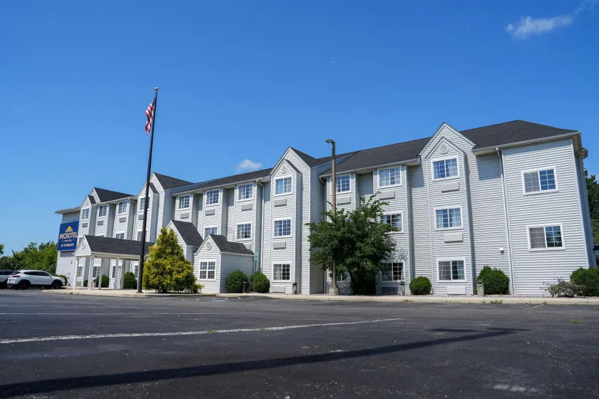 Microtel Inn & Suites by Wyndham Hagerstown by I-81 - Image 1