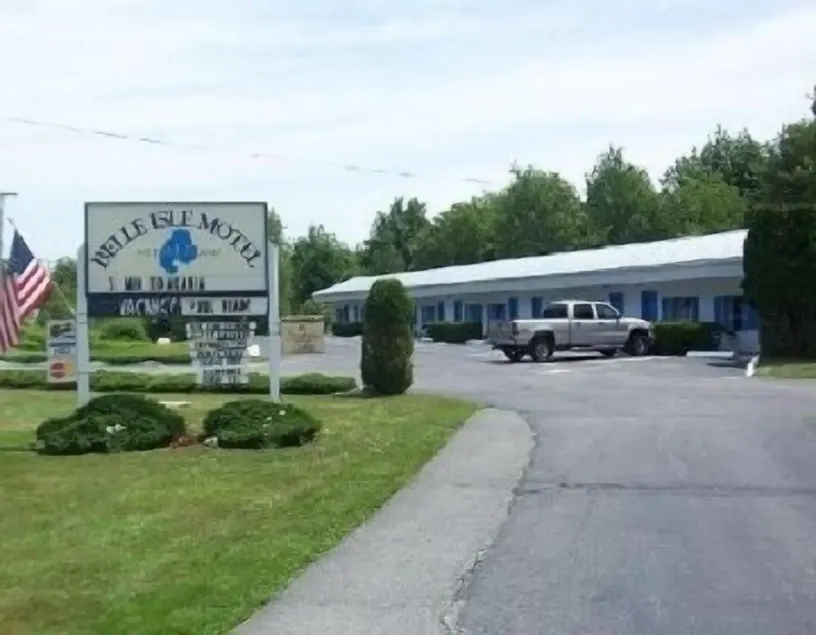 Belle Isle Motel - Image 1