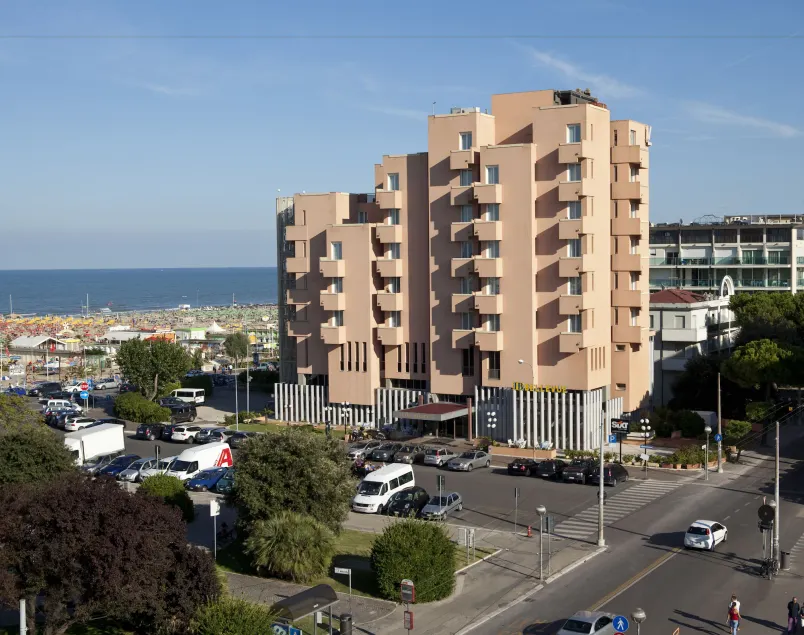 Hotel Bellevue by OasiGroup Hotels - Image 1