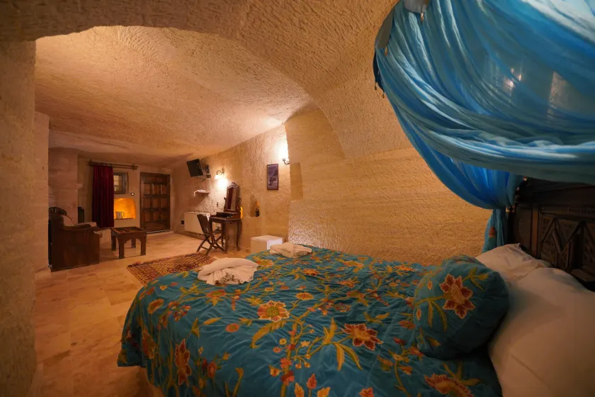 Travel Inn Cave Hotel - Image 1