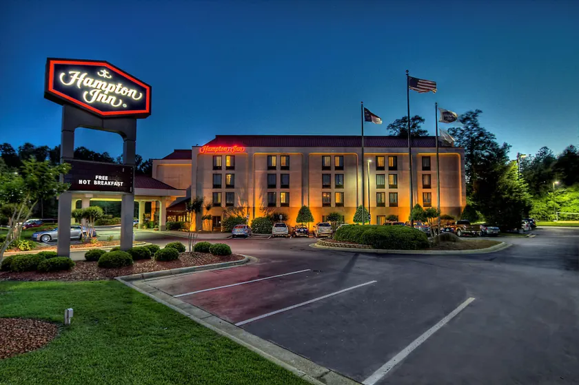 Hampton Inn Rocky Mount - Image 1