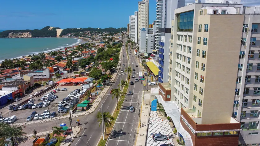 Praiamar Ponta Negra Hotel - Image 1