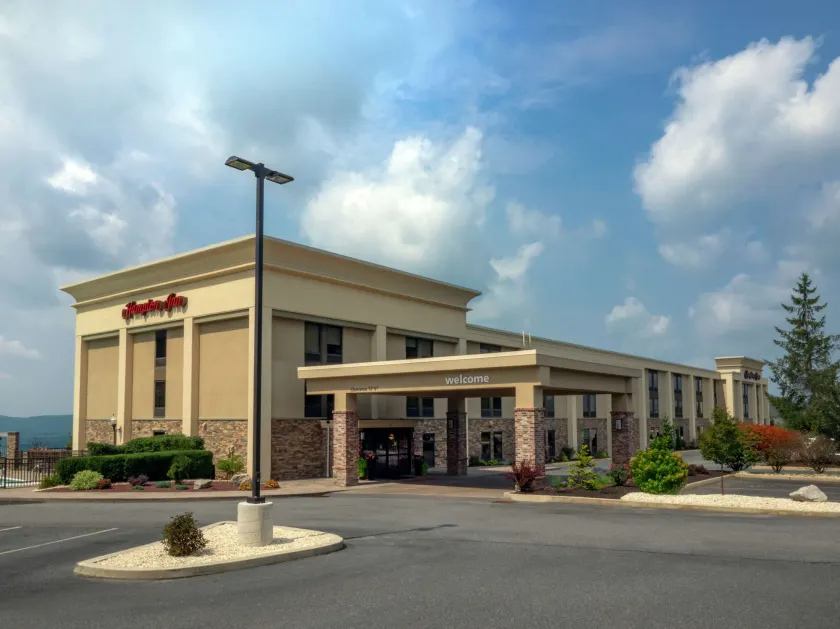 Hampton Inn Hazleton - Image 1