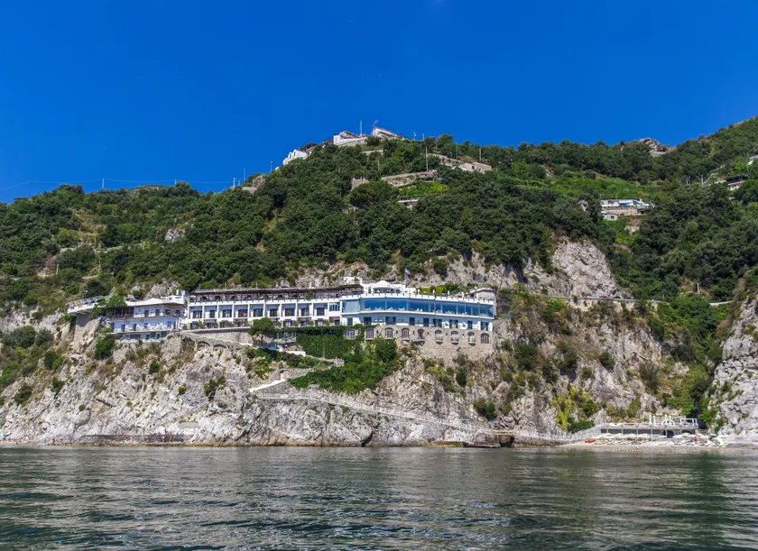 Hotel Cetus - Image 1