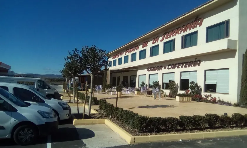 Hotel Puerta de La Serranía Llíria - Image 1