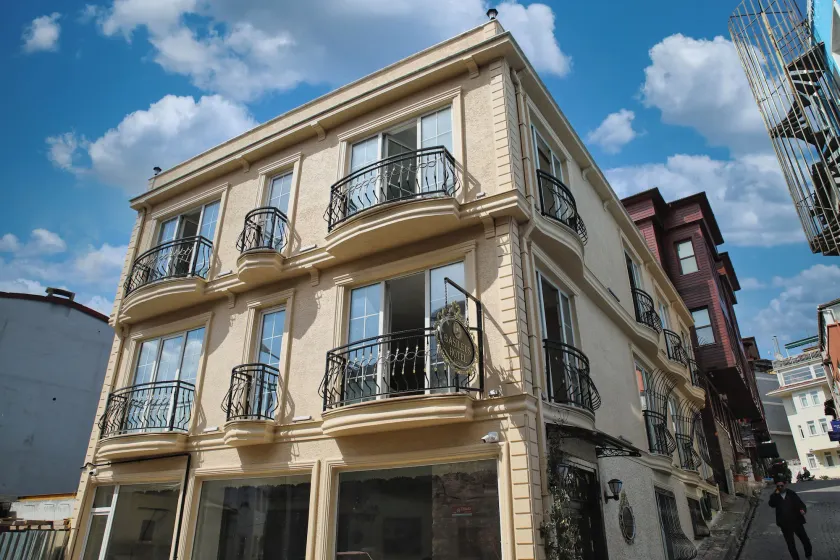 Basileus Hotel - Image 1