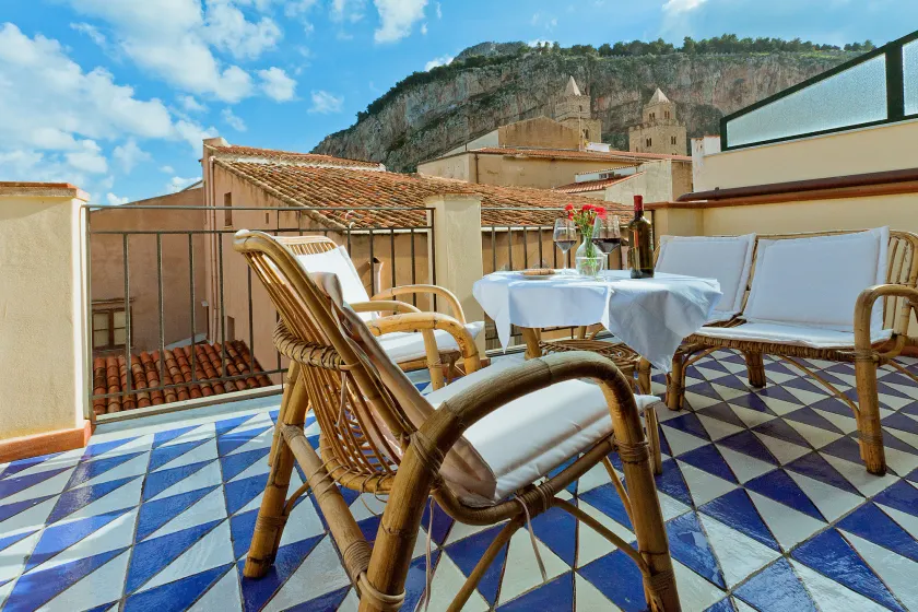 Hotel La Plumeria - Image 1