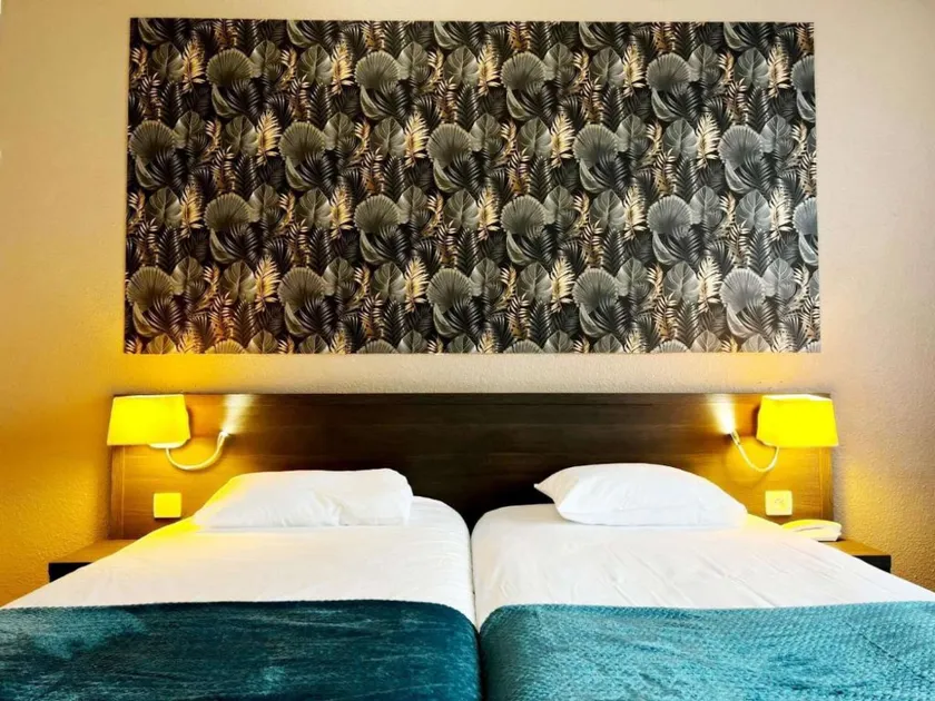 Brit Hotel Confort Gien - Image 1