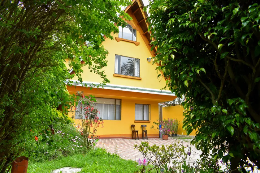 Hotel Casa Iris - Image 1