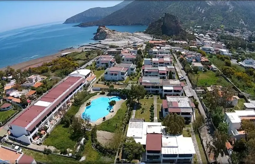 Il Caimano B & B, con piscina dal 18 Luglio al 30 Agosto - Image 1