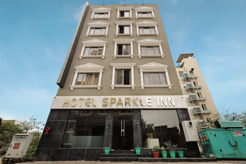 Hotel Sparkle Inn Just 400 Meters From Udaipur Railway Station - Image 1
