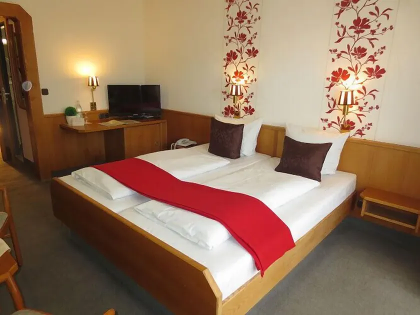 Hotel Krone - Image 1